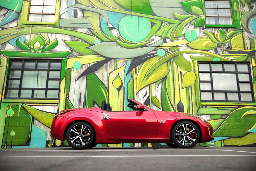  Nissan 370Z Roadster (Z34) 2013 года  (NA) (фото 4 из 26)